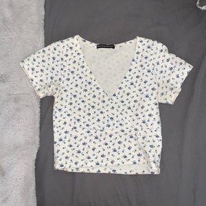 Brandy Melville V-Neck Flower crop top